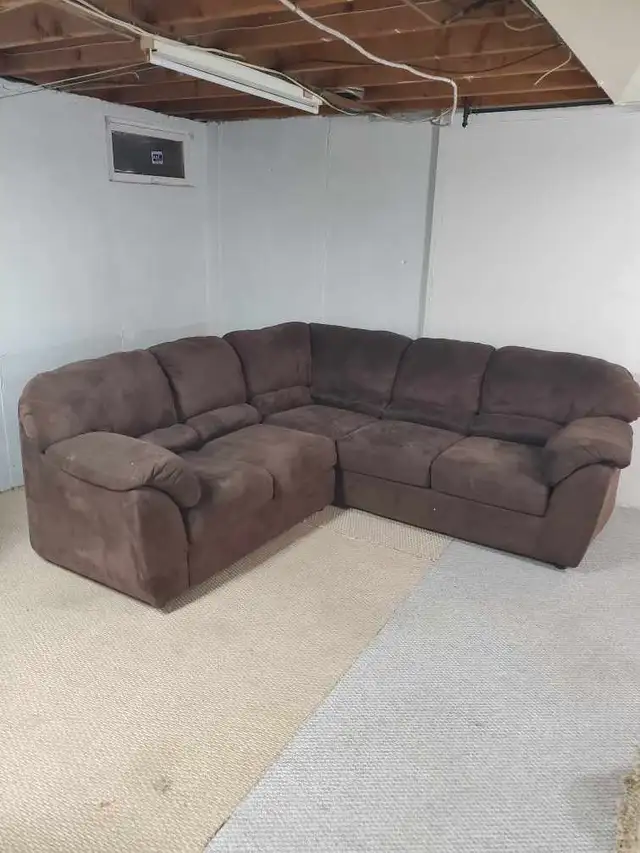 - Sectional Sofa for sale in Hamilton, Ontario