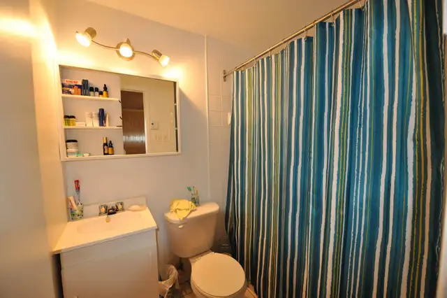 3 1/2 Ste-Foy - Tout inclus - près université - juillet - Photo 15