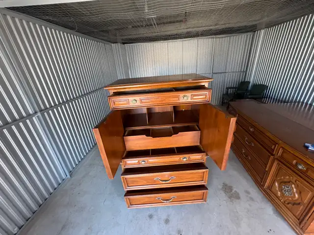 Free delivery used Vintage Wooden Armoire / Dresser - Photo 10