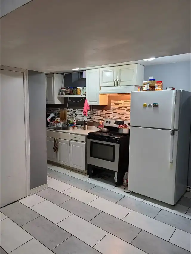 2 bedroom Basement for Rent - Photo 7