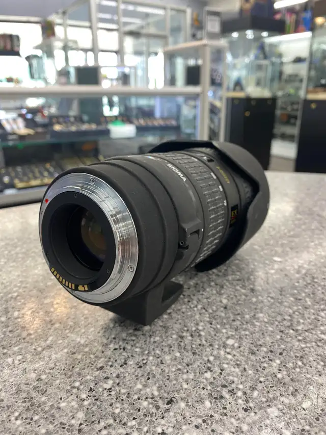 Sigma 70-200MM HSM Pro Lens - Photo 6