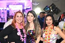FREELANCE PHOTOGRAPHER FOR HIRE - Photo 2