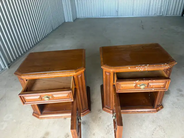 Free delivery used Pepplers Fine Furniture Wood Nightstands - Photo 5