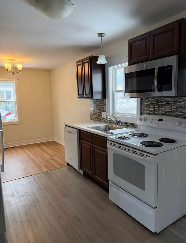 House for Rent - Available Now - Photo 9