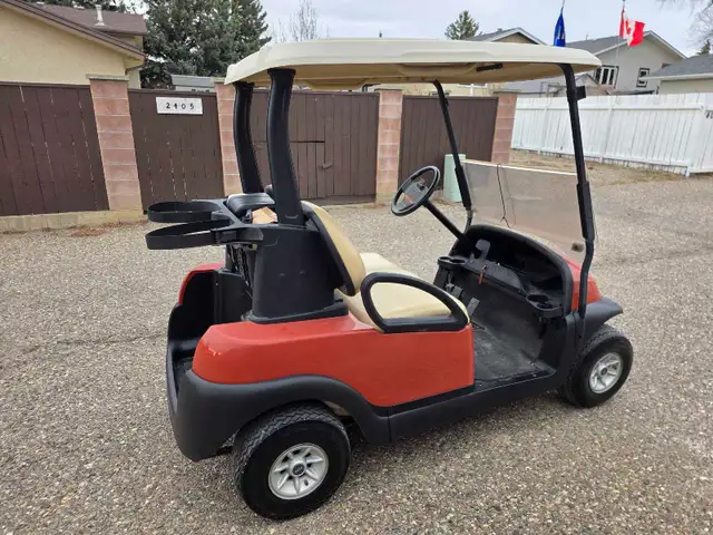 Gas Club Car Precedent Golf Cart - Photo 3