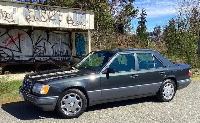 Beautiful 1994 Mercedes Benz E420 W124 Series