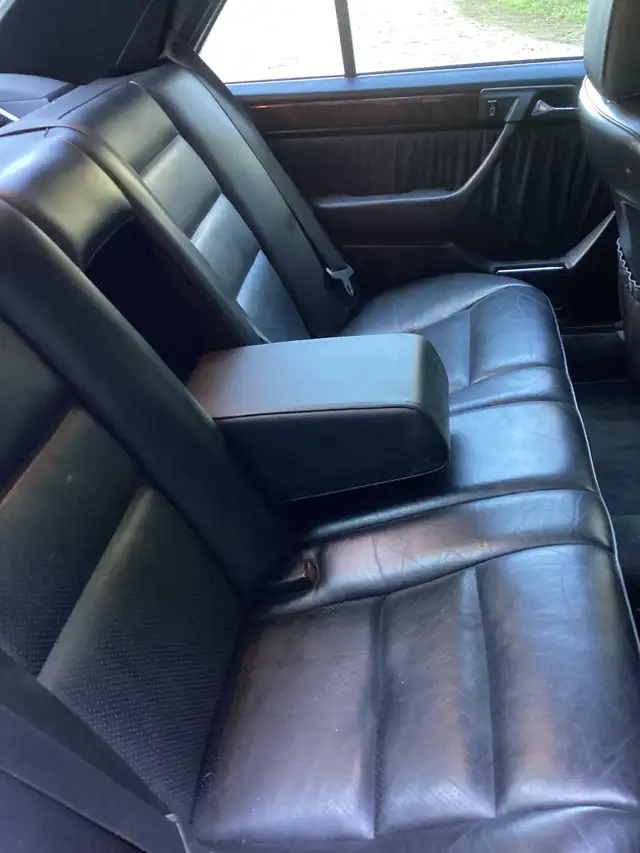 Beautiful 1994 Mercedes Benz E420 W124 Series - Photo 6