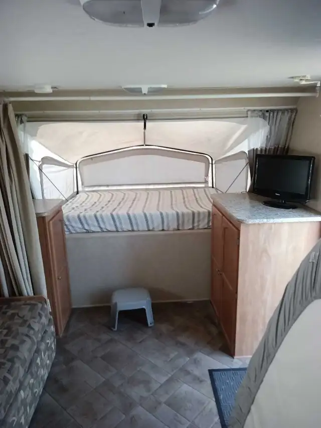 Starcraft toyhauler - Photo 9