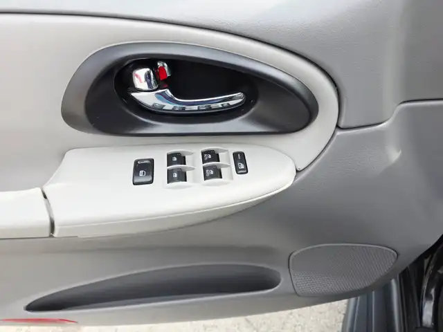 2005 Chevrolet TrailBlazer 4x4 Low Mileage Leather Seats One Own - Photo 14