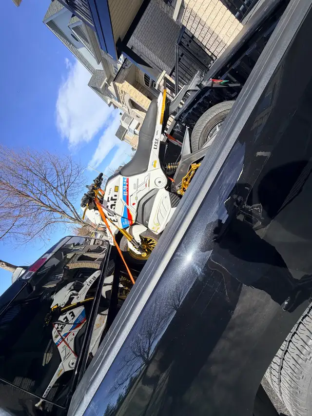 Pickup Truck Help – Moving, Delivery & Junk Removal - Photo 2