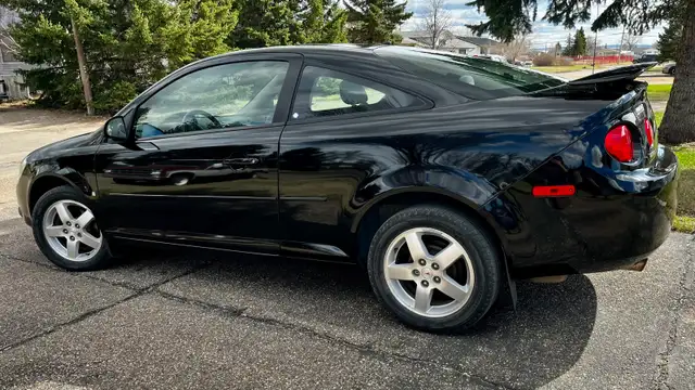 2007 Chevrolet Cobalt - Photo 2