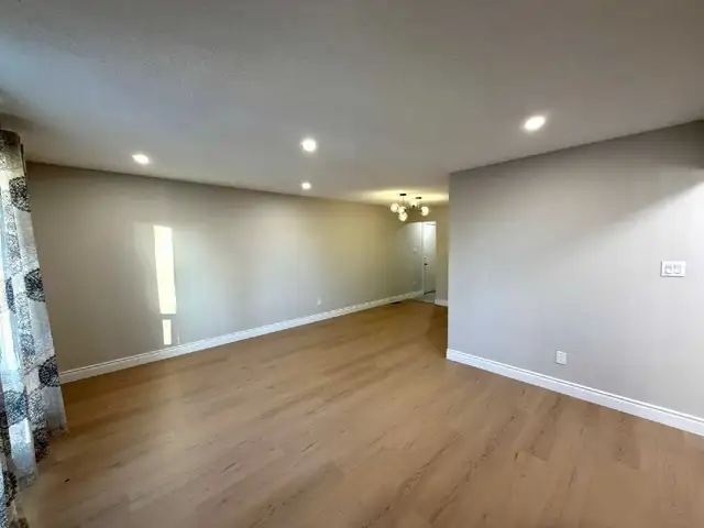 Renovated 3-Bedroom Main Floor Prime South