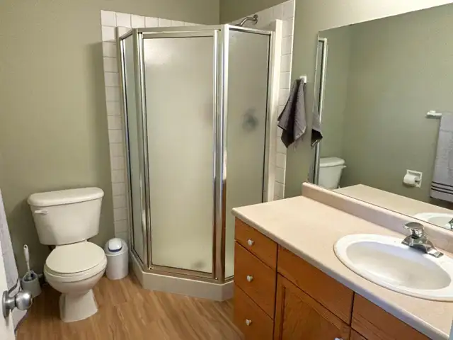 Furnished 3 bed (2 bath) 1/2 duplex for rent in Drayton Valley - Photo 10