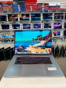 Apple MacBook Pro 15 Inch Comme neuf