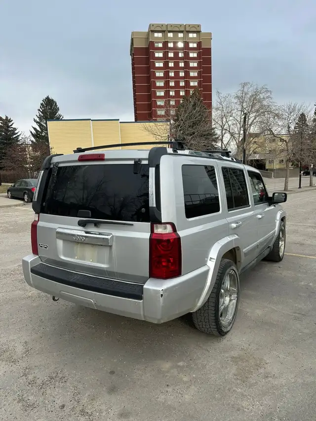 2006 jeep commander - Photo 4