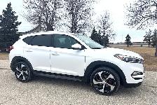 2016 Hyundai Tucson GLS AWD 1.6T LOCAL TRADE - NO ACCIDENTS
