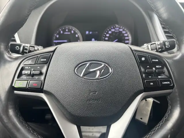 2016 Hyundai Tucson GLS AWD 1.6T LOCAL TRADE - NO ACCIDENTS - Photo 6