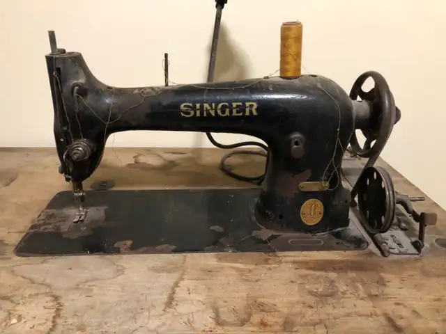 Vintage Singer Sewing Machine
