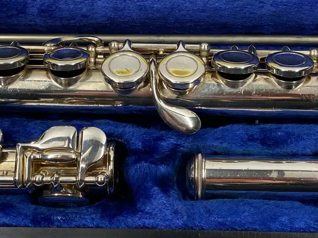 Jupiter Silver Plated Flute Model JFL-511 w/ Hard Case and More - Photo 3