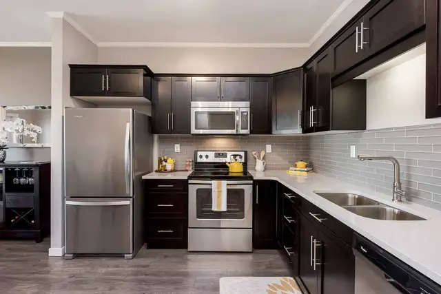 For Rent: Bright 2 Bed, 2 Bath Condo – Evergreen, Edmonton