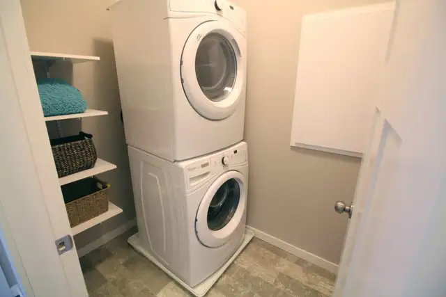 For Rent: Bright 2 Bed, 2 Bath Condo – Evergreen, Edmonton - Photo 9