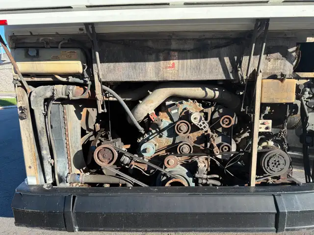 Prevost bus for sale. - Photo 4