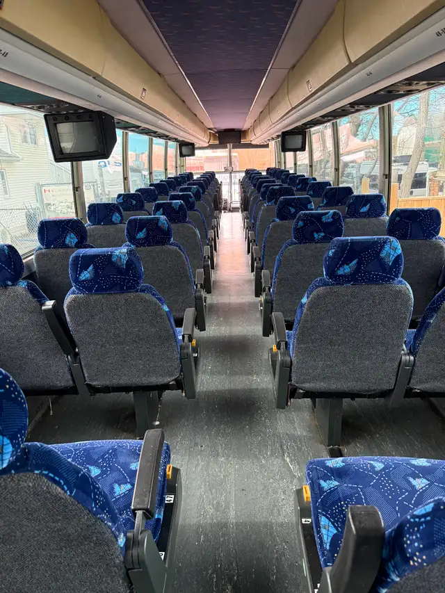 Prevost bus for sale. - Photo 6