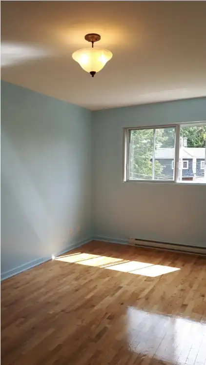 Spacious  5 1 / 2  in Saint Leonard - St Leonard near Anjou - Photo 6