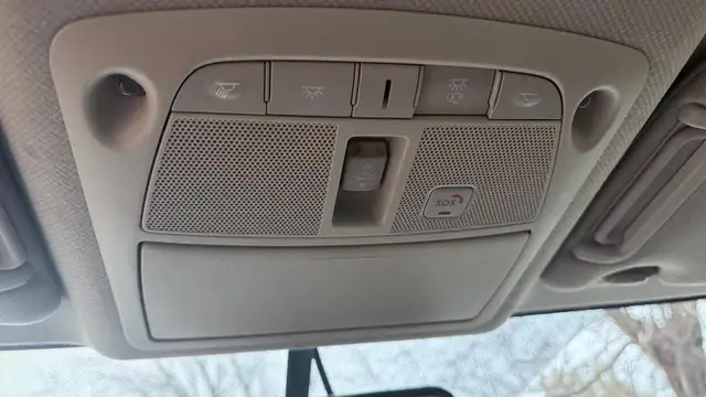 2016 Nissan Sentra S - Photo 16