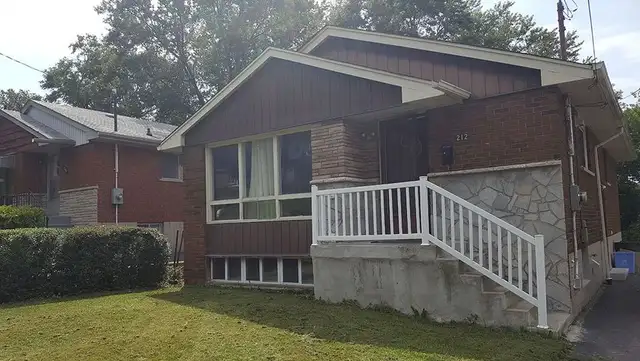 Room for Rent Near MacMaster University - Photo 2