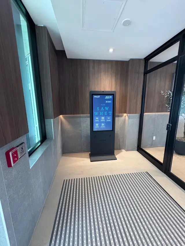 1 bedtoom plus den condo - Photo 9