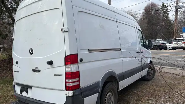 2018 Mercedes-Benz Sprinter Cargo Van 2500 - Photo 4