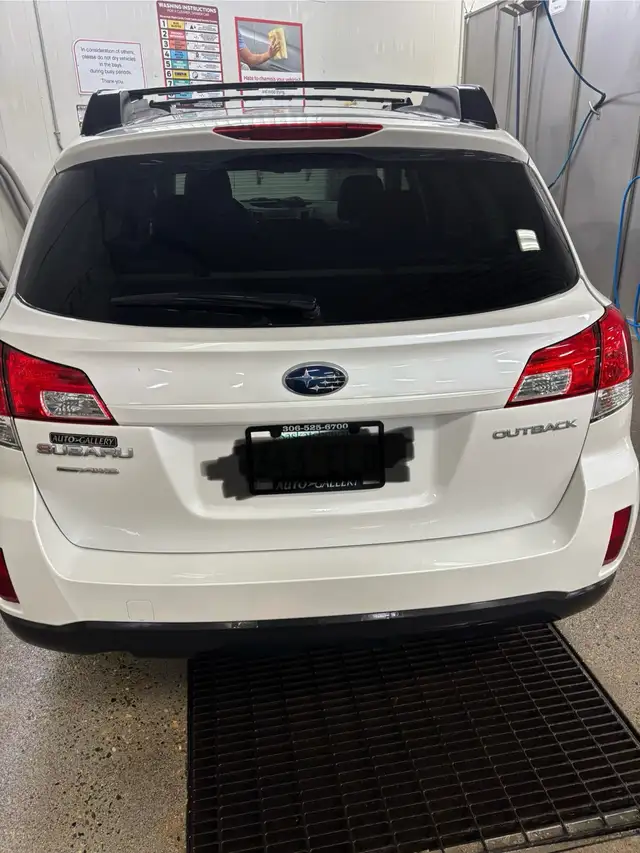 2010 Subaru Outback - Photo 4