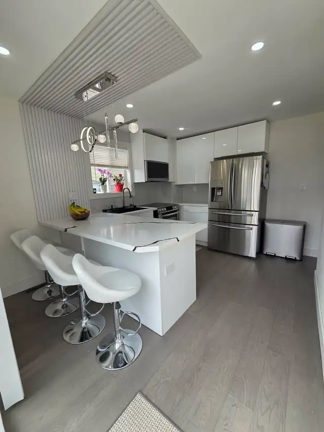 private /master bedroom for rent - Photo 2