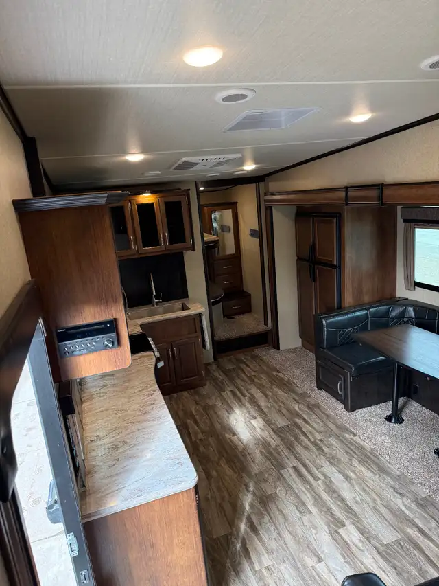 2019 Grand Design Reflection 28BH - Photo 6