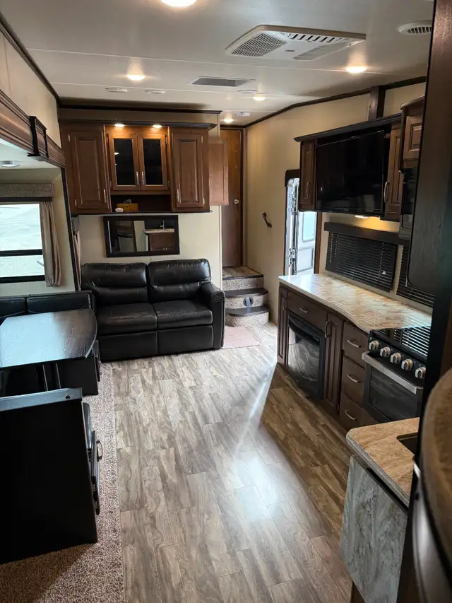 2019 Grand Design Reflection 28BH - Photo 10