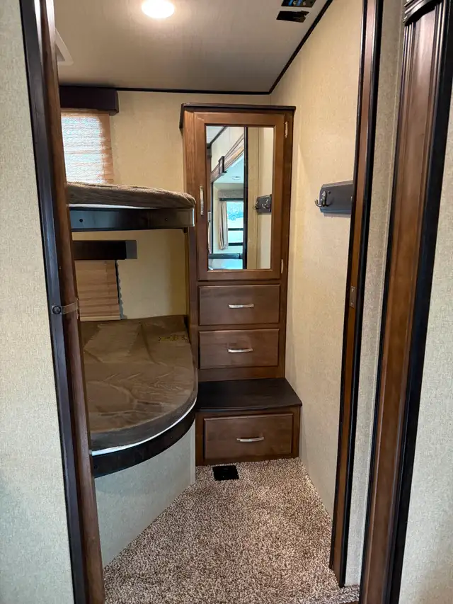 2019 Grand Design Reflection 28BH - Photo 12