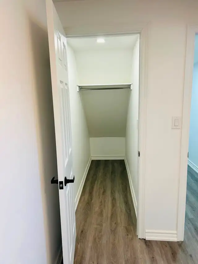 1 Bedroom, 1 Bathroom basement apartment - Photo 5