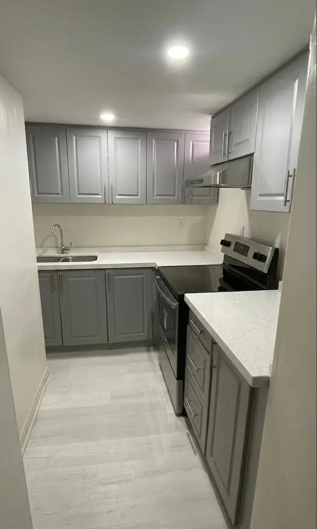 One bedroom basement for rent. - Photo 7