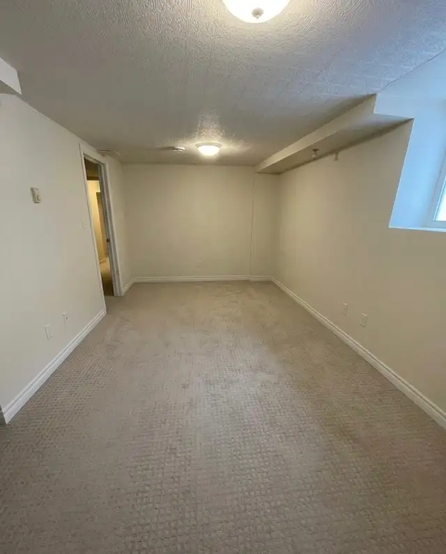 One bedroom basement for rent. - Photo 10
