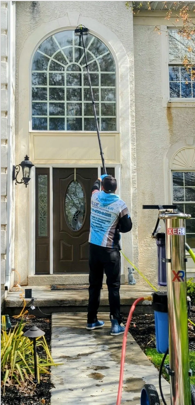 Window Cleaning Technician - Photo 2