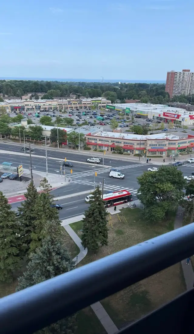 UTSC private room for rent - Photo 8