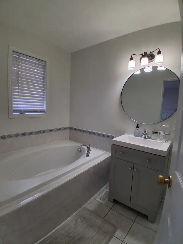 Female Only Rental | All-Inclusive Rooms Available for May 1st - Photo 11