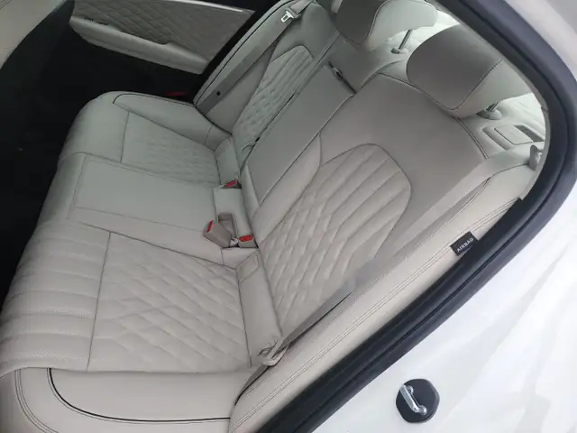 2026 GENESIS G70 2.5T Prestige AWD Local Trade, CPO, Leather, Lo - Photo 3