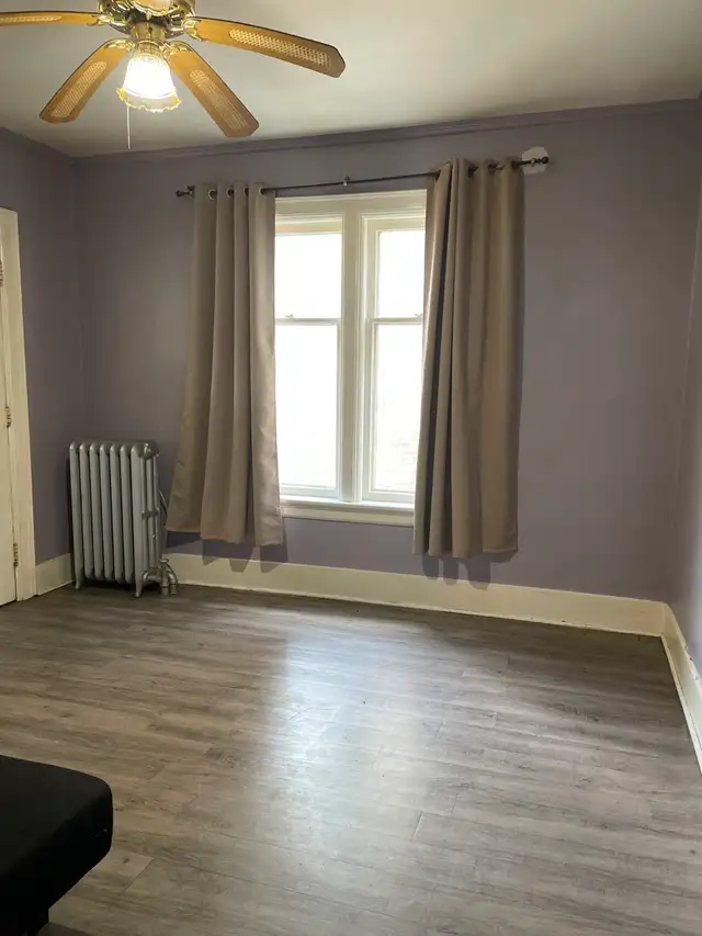 PERFECTLY LOCATED! Kitchener 3-bedroom house $2580/month - Photo 6