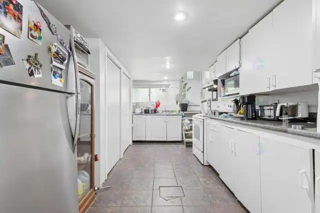 Metro langelier  3 1/2 1000$ 4 1/2 1100$ - Photo 12