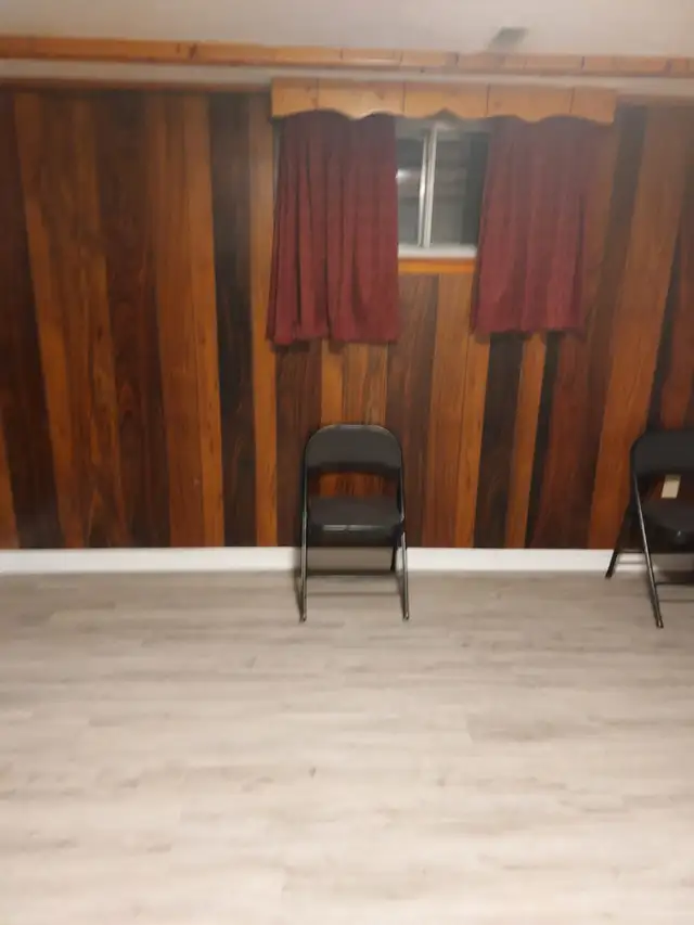 TWO BEDROOMS WALKOUT BASEMENT,7324 REINDEER DR  MALTON . $ 1700