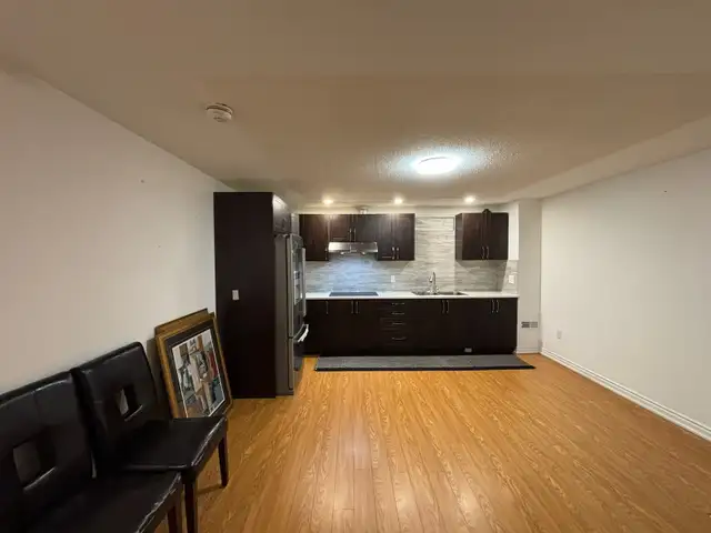 Legal walkout basement - Photo 3