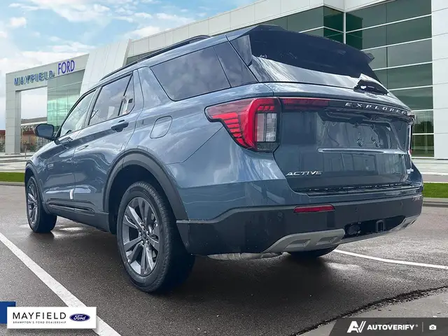 2026 Ford Explorer Active 200A EQUIPMENT GROUP ACTIVE 4WD TRIM - Photo 4