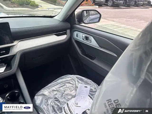 2026 Ford Explorer Active 200A EQUIPMENT GROUP ACTIVE 4WD TRIM - Photo 24